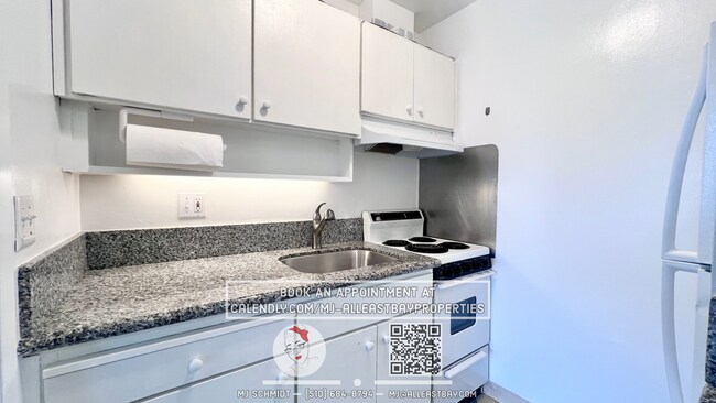 Foto del edificio - Beautiful studio on the top floor with ton...