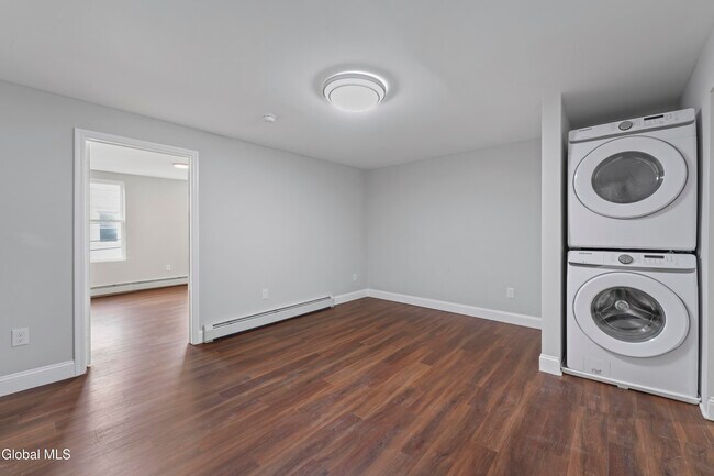 Foto del edificio - 69 2nd St