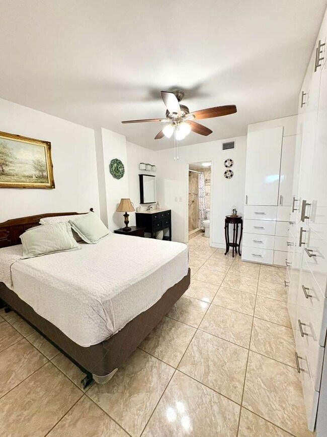 Photo - 20500 W Country Club Dr Apartment