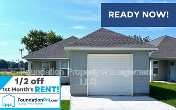 Building Photo - 2502 E Tyler Ave