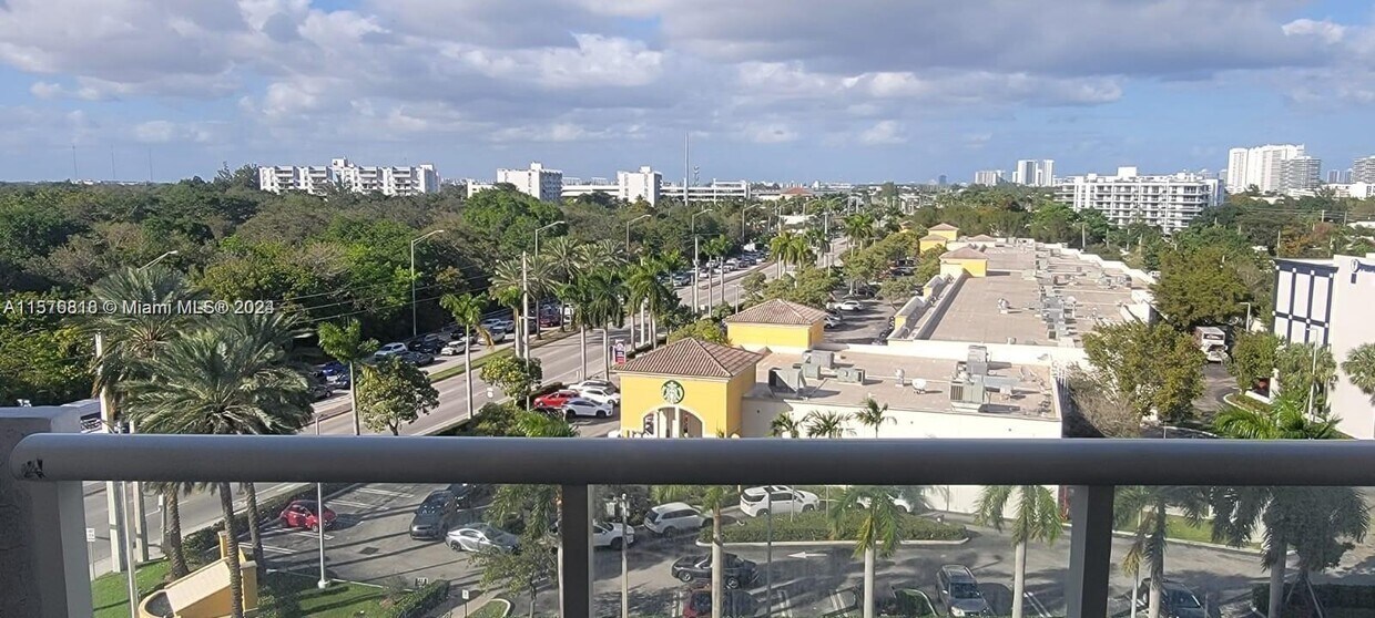 Primary Photo - 13499 Biscayne Blvd