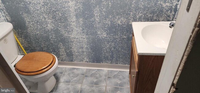 Foto del edificio - 311 Old Riverside Rd