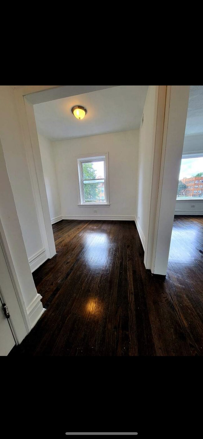 Foto del edificio - 5846 W Superior St