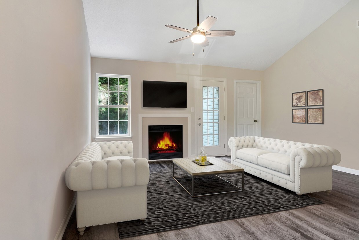 Foto principal - 1611 Eagles Landing Dr