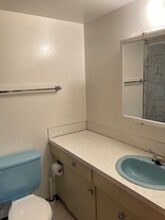 Building Photo - 1050 Pemberton