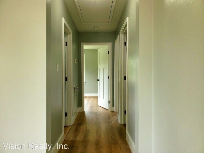 Building Photo - 3 br, 1 bath House - 1444 Glendale Circle