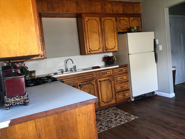 Foto del edificio - Cute 3 bed 1 bath Home Available June 1st,...