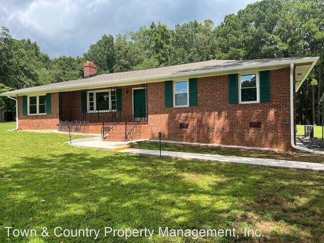 Building Photo - 3 br, 2 bath House - 1505 Briarwood Rd
