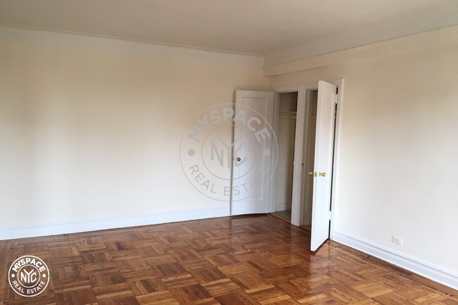 Foto del edificio - 2828 Kings Hwy