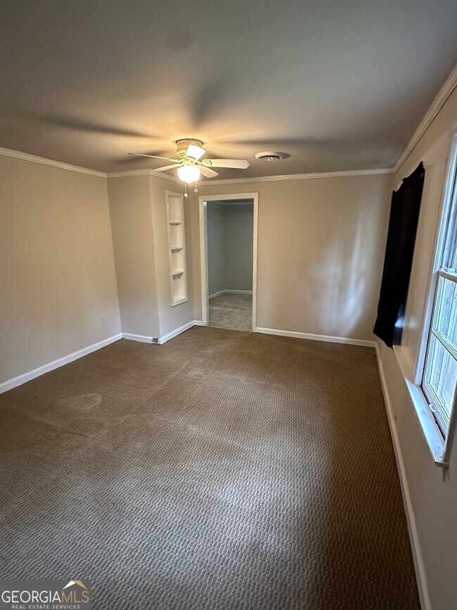 Building Photo - 2741 Coral Way