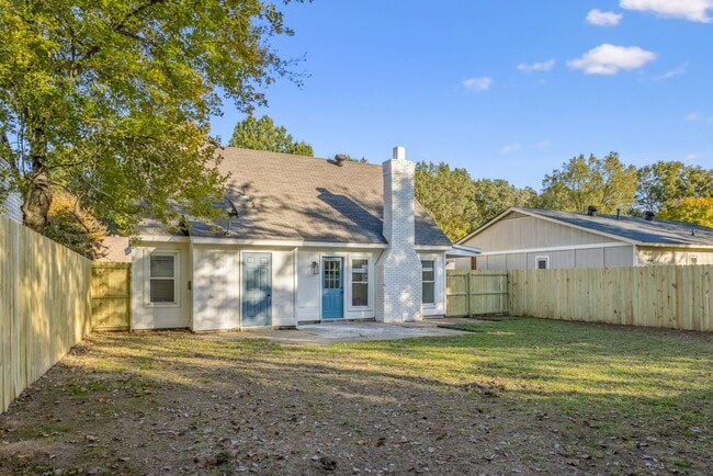 Building Photo - 3869 Cedar Path Dr