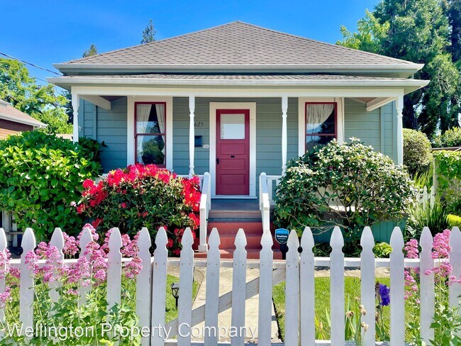 Foto del edificio - 3 br, 2 bath House - 1625 B Street