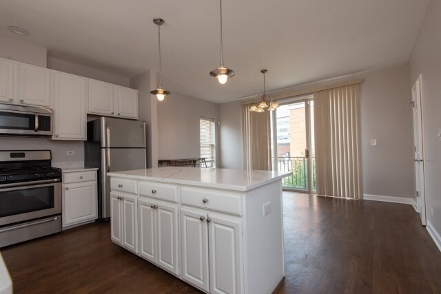 Foto del edificio - 758 W Evergreen Ave