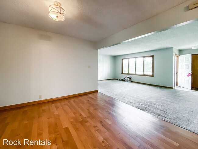 Foto del edificio - 3 br, 1.5 bath House - 518 E 23rd
