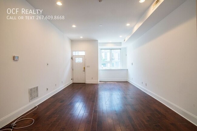 Building Photo - 1212 N 5th St