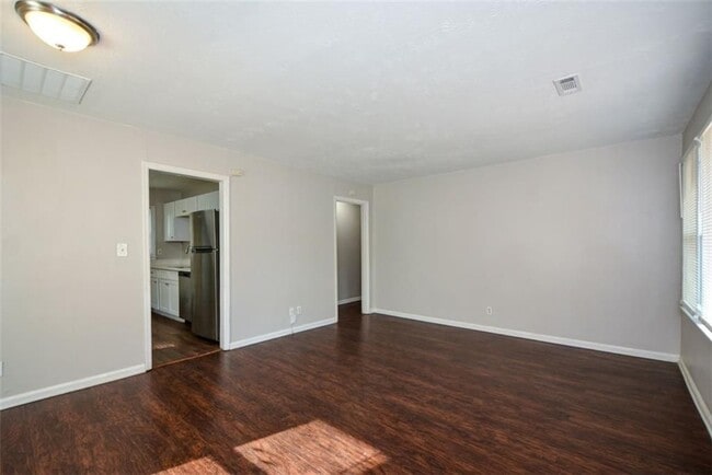 Building Photo - 2259 Nelms Dr SW