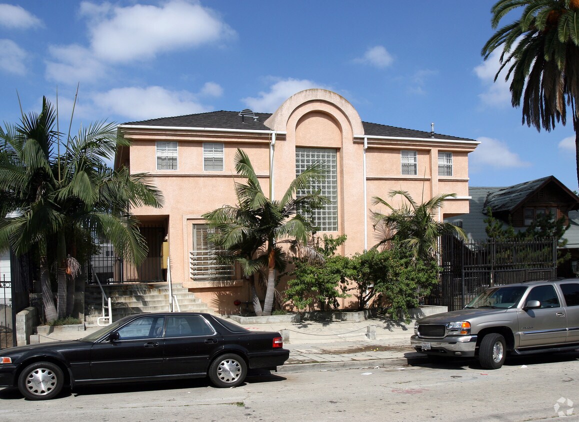 Building Photo - Gramercy House & Gardens