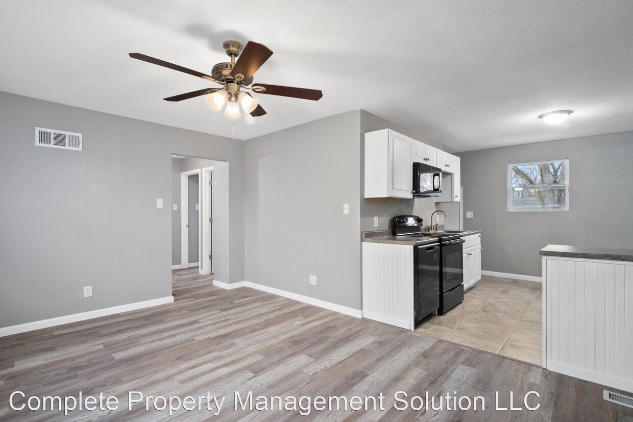 Primary Photo - 3 br, 1 bath House - 50 Lynn Meadows Ln
