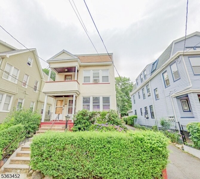 Primary Photo - 180 Hobson St