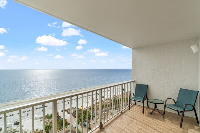 Foto del edificio - 8743 Thomas Dr