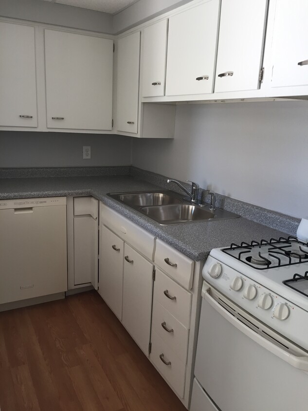 New countertop and sink - 2032 S Oneida St