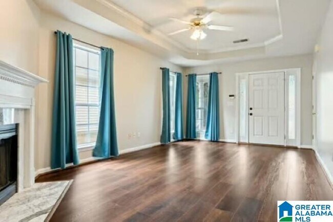 Foto del edificio - 108 Hidden Creek Pkwy