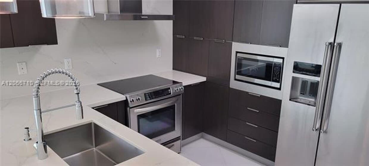 Photo - 250 Sunny Isles Blvd cu-3-705