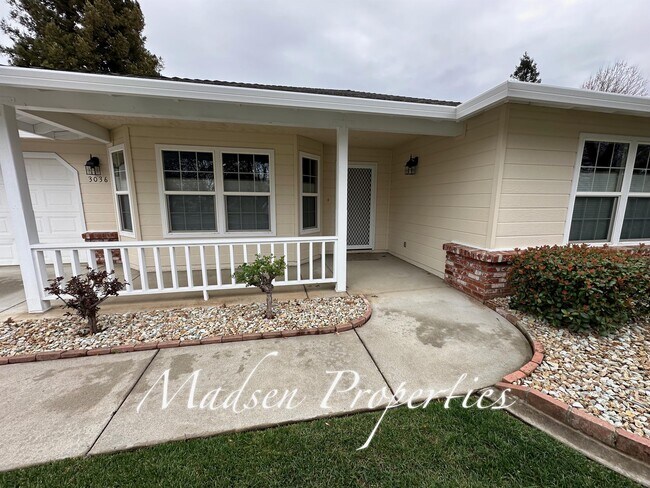 Building Photo - 3036 Calistoga Dr