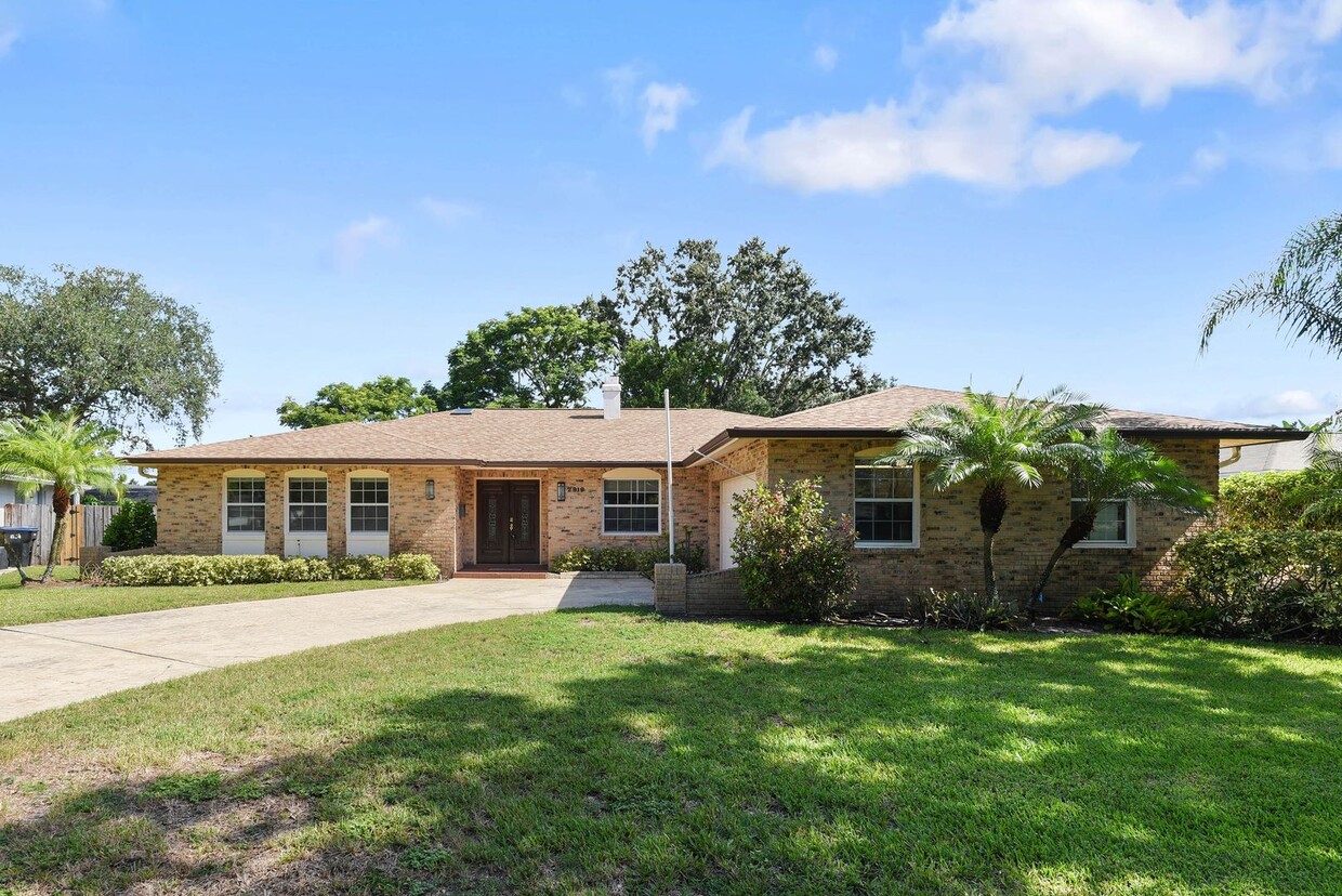 Foto principal - Winter Park Pines Pool Home for Lease