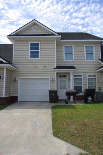 Building Photo - 708 Tattnall Dr