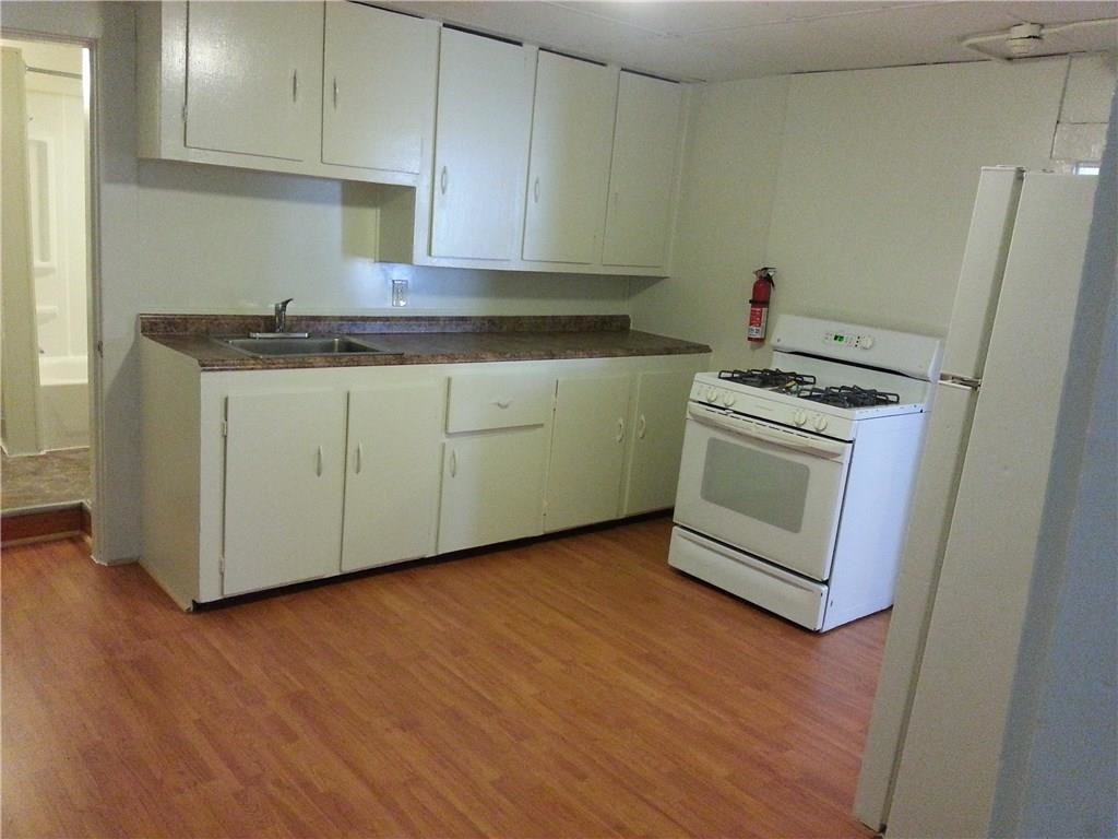 220 Washington St Unit 3, West Warwick, RI 02893 Room for Rent in