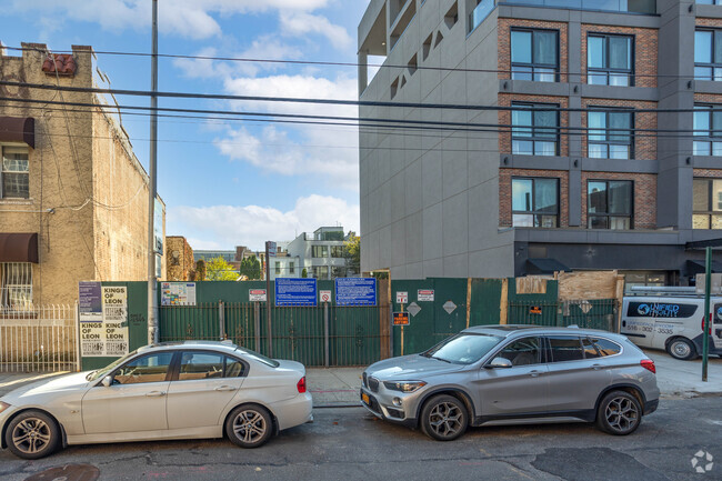 SV 10.22.21 - 39-25 27th St