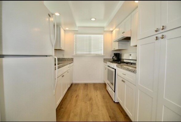 Building Photo - 26721 Avenida Las Palmas