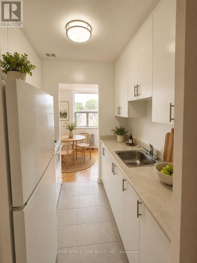 Photo du bâtiment - 190 Cosburn Ave.