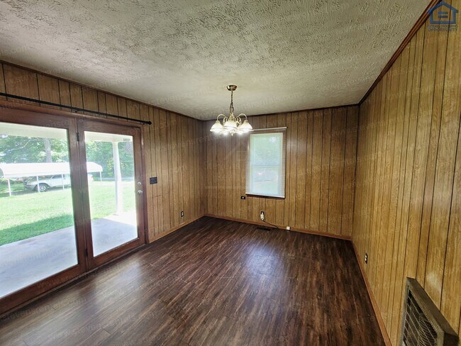 Foto del edificio - 193 Schelley Rd