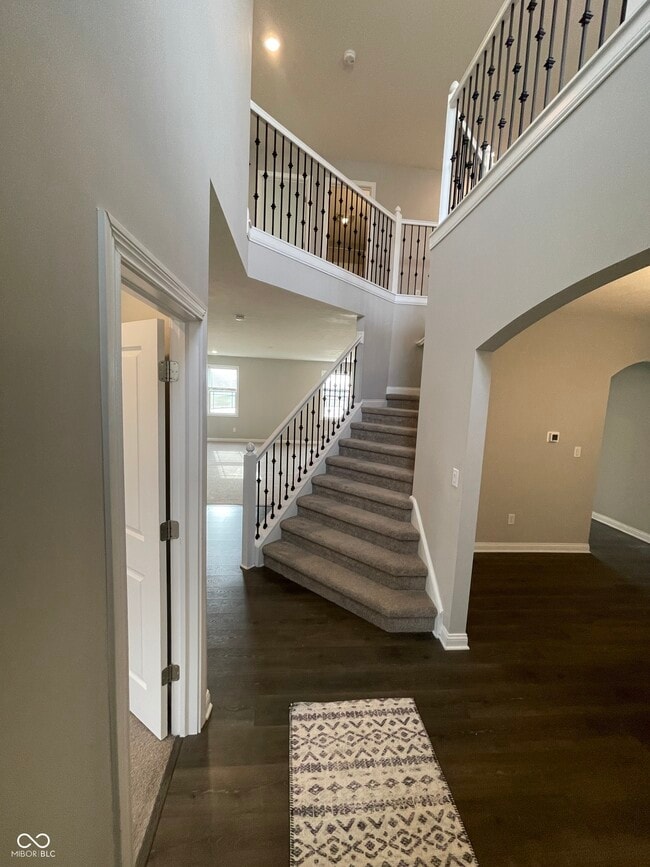 Foto del edificio - 7352 Doyal Dr