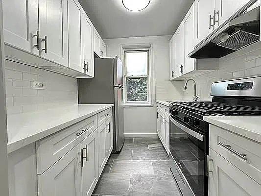 Building Photo - 1 bedroom in BRONX NY 10471