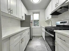 Building Photo - 6601 Broadway Building Photo - 6601 Broadway