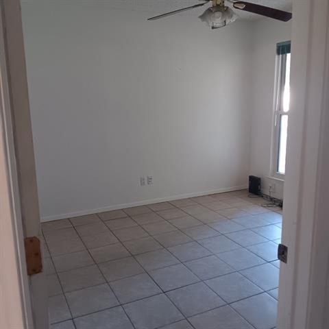Building Photo - 4001 Sumac Ct