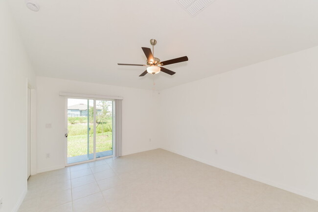 Foto del edificio - 4054 84th Ct NW