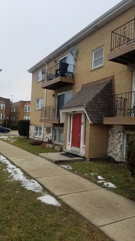 Primary Photo - 1345 S Austin Blvd