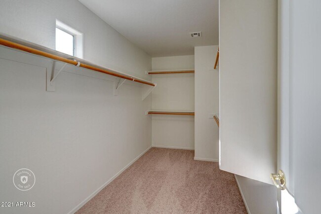 Foto del edificio - Gorgeous 4 Bed 3 Bath 3 Car home in Peoria with community Pool