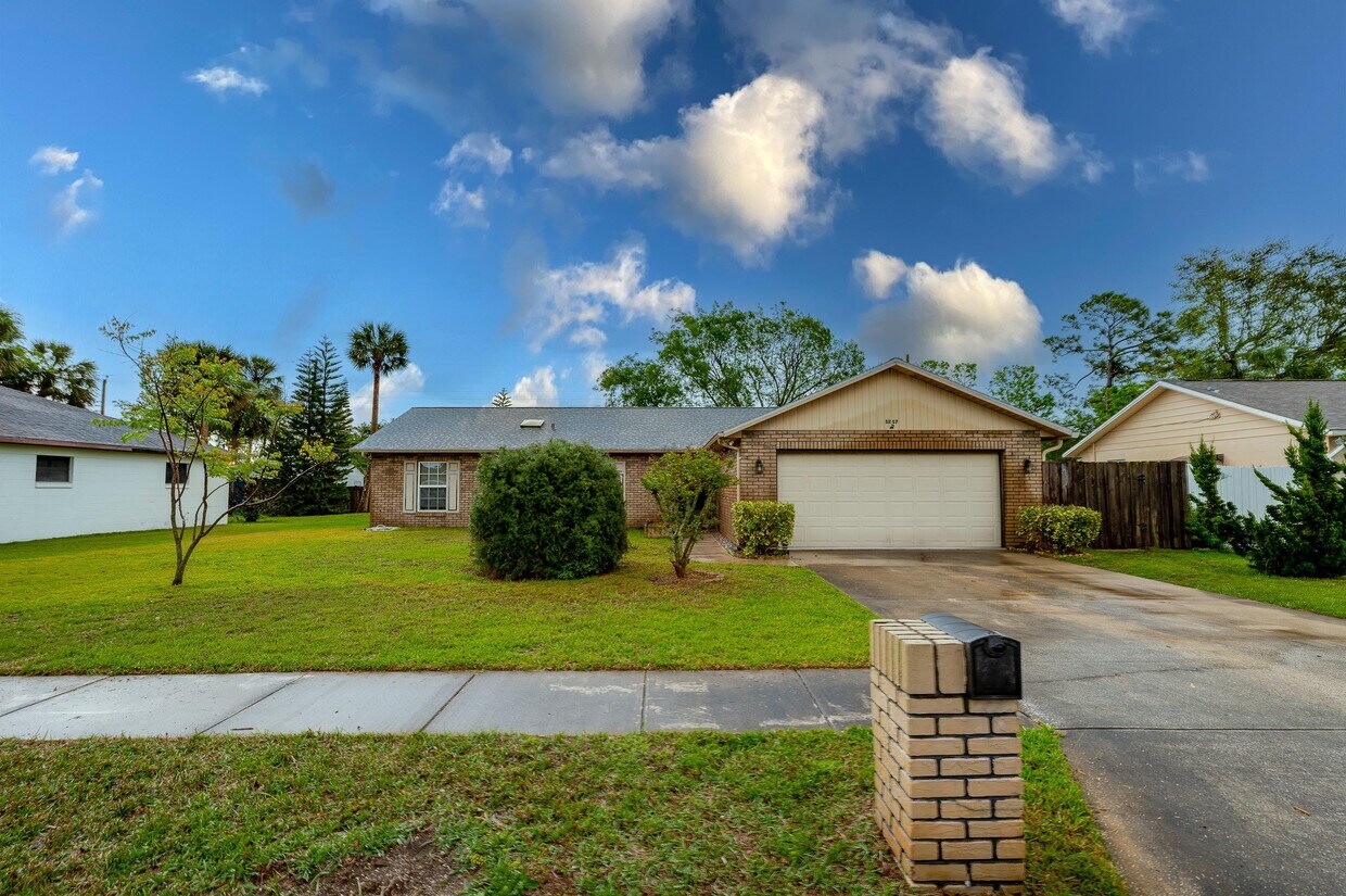 1217 Mardrake Rd, Daytona Beach, FL 32114 House Rental in Daytona