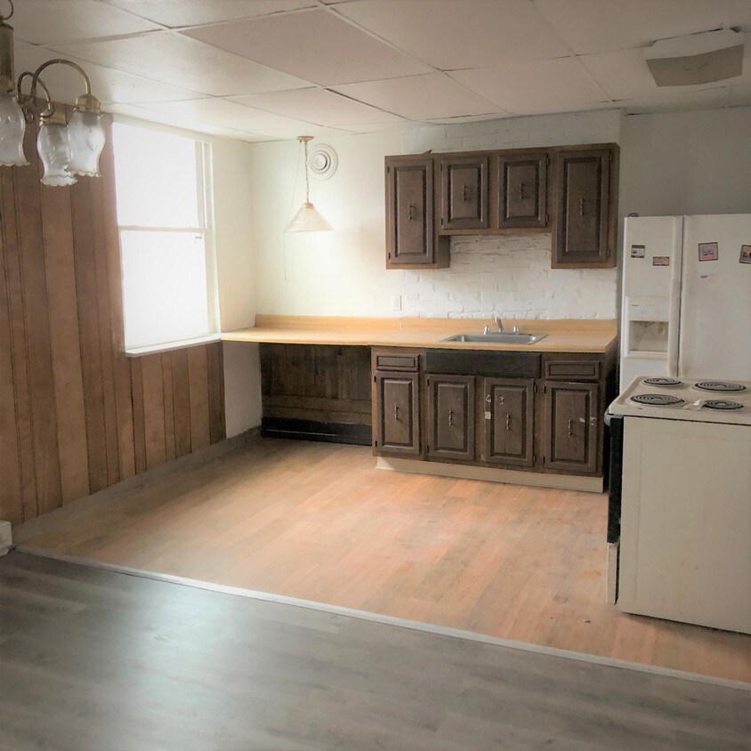 Foto principal - 2235 1/2 S Braddock Ave