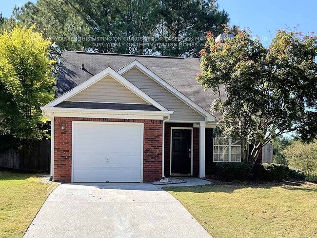 Building Photo - 145 Stoneforest Dr