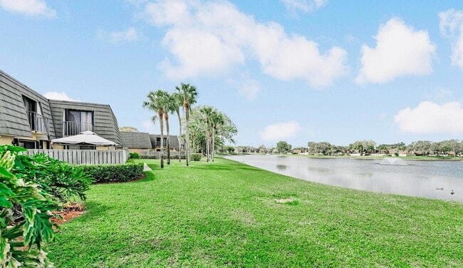 Foto del edificio - 2439 24th Way