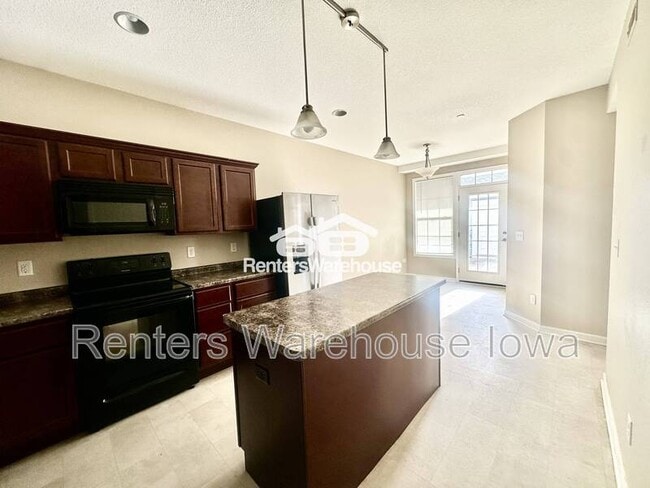 Building Photo - 505 S Granite Way