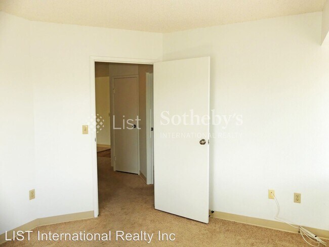 Building Photo - 95-1039-1039 ?Ainamakua Dr