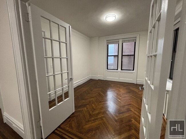 Building Photo - WEST 58 STREET