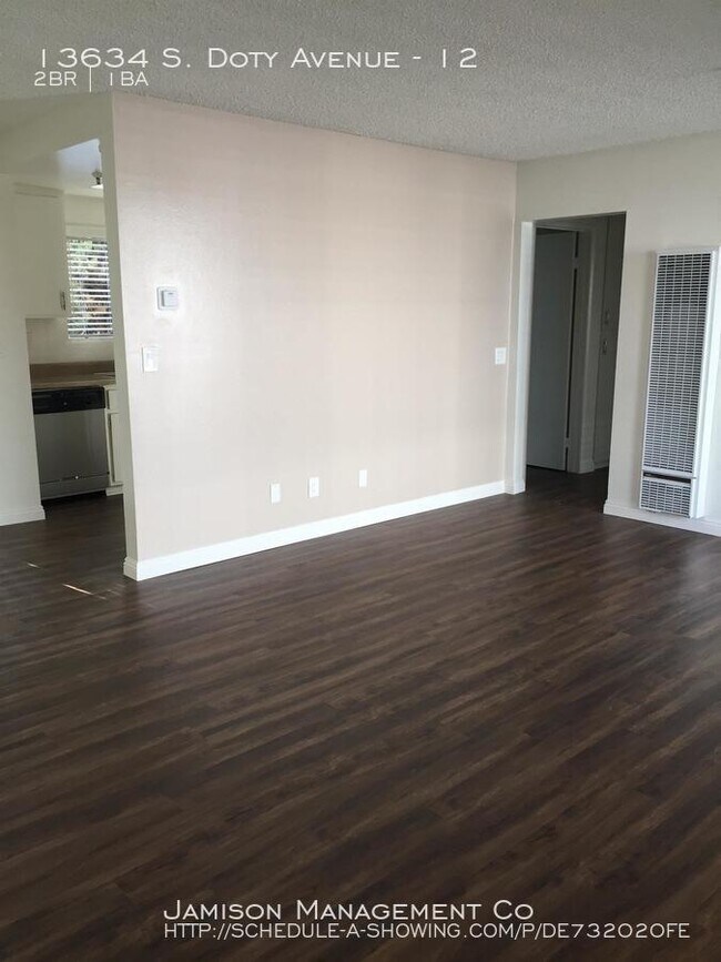 Building Photo - 13634 Doty Ave